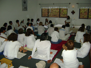 Compartiendo después de la meditación